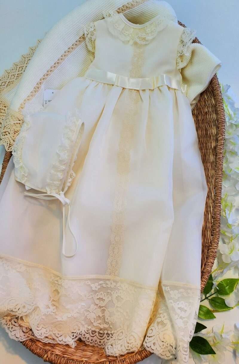 vestido de bautizo y ceremonias