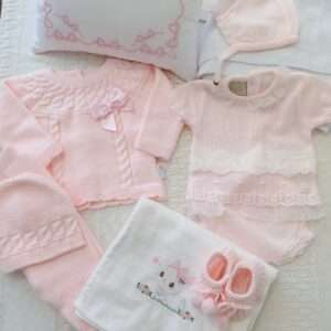 Ajuar de nacimiento. Runa Pink