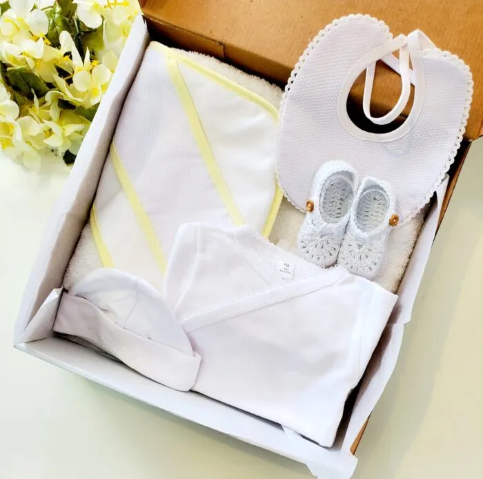 Baby's First Outfit Home from Hospital Set of 4 Pieces Pisa